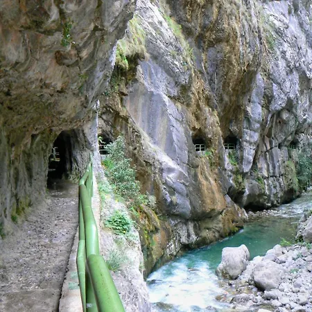 Rurales Azabache * Villaviciosa (Asturias)